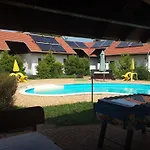 Pensjonat Nadas Panzio 4*
