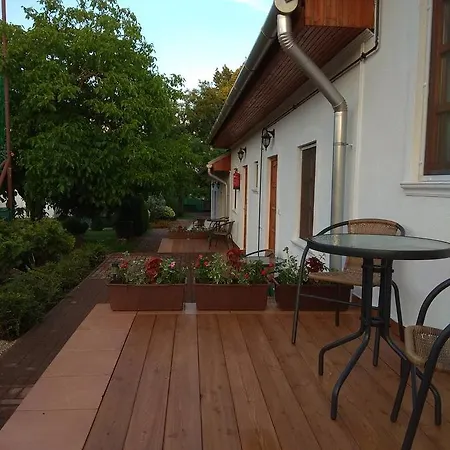 Nadas Panzio Gæstehus