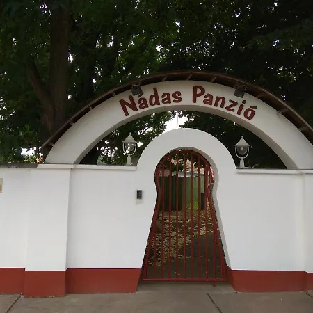 Nadas Panzio بيت ضيافة Tiszafüred