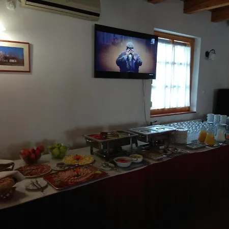 Nádas Panzió Vendégház *