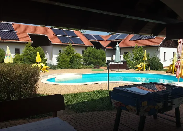 Vendégház Nádas Panzió 4*